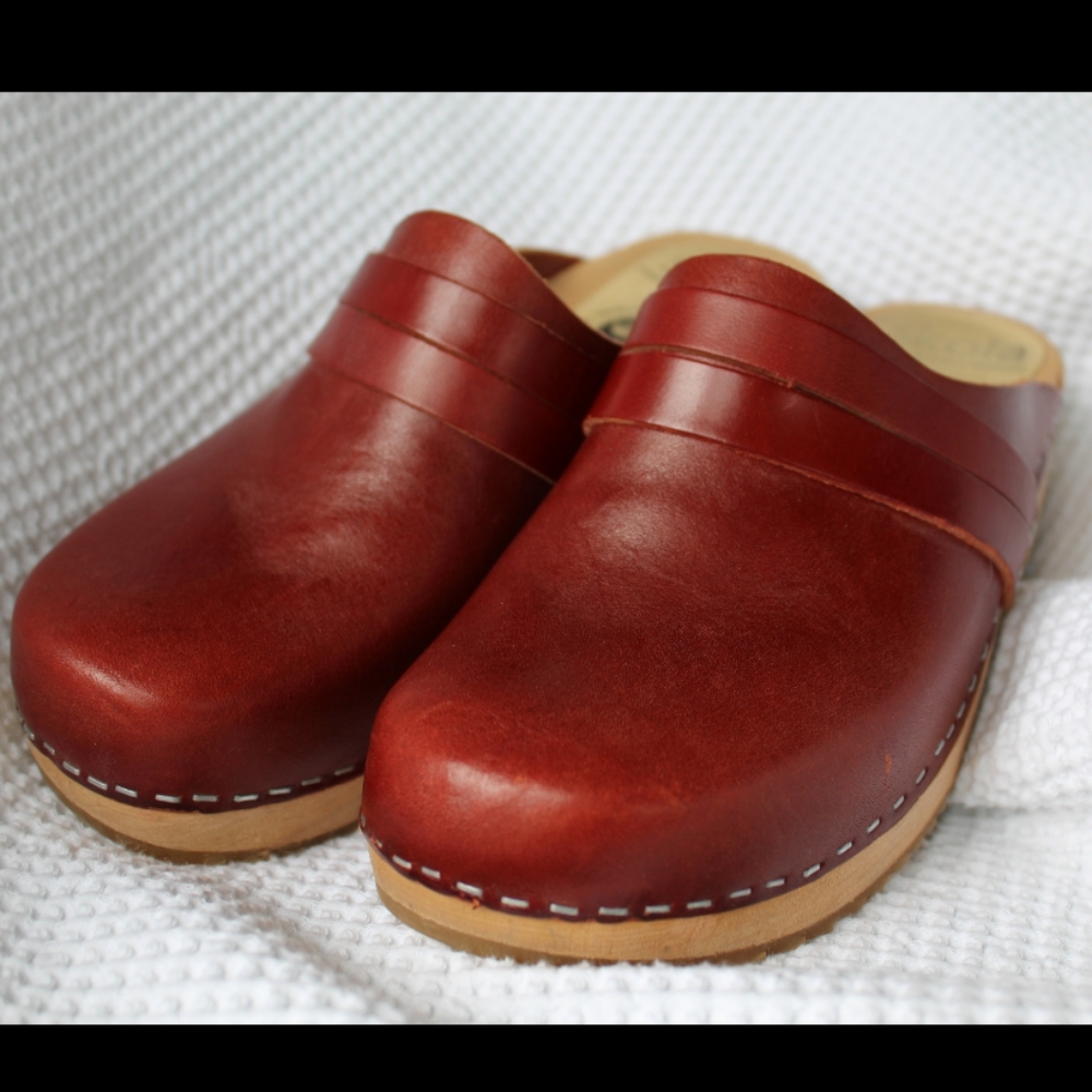 Skola Organic Handmade Annika Clogs